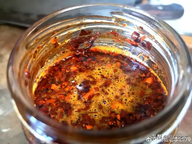 红油辣子秘制老配方，做好之后多种吃法，值得收藏备用